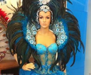 C041B Vegas Circle Burlesque Showgirl Shoulder Pieces